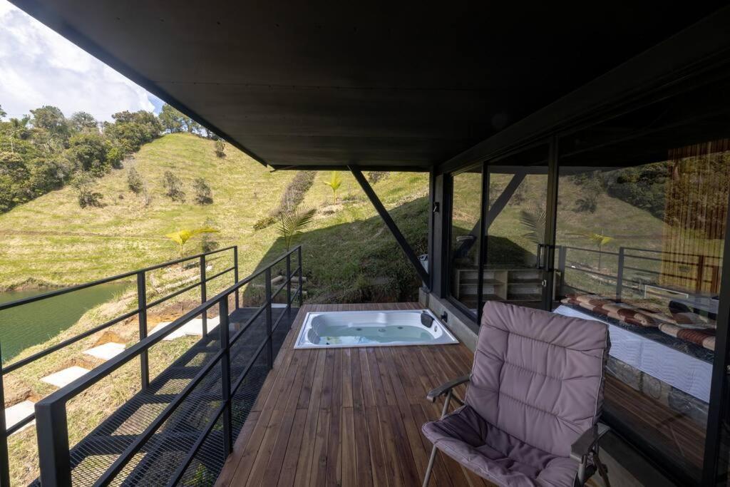 Sky House Cabana Guatape La Pradera  Екстер'єр фото